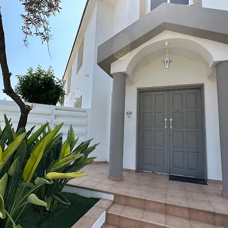 Villa Andy-350 M From The