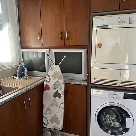 Vila Andy-350 M From The *