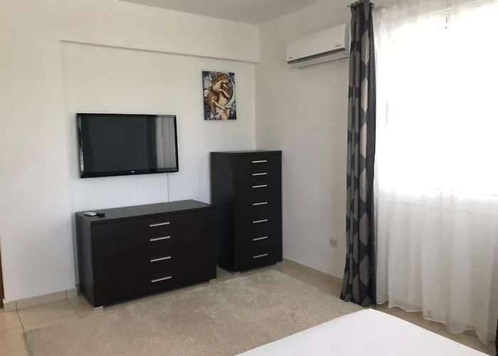 Вилла Andy-350 M From The Ларнака