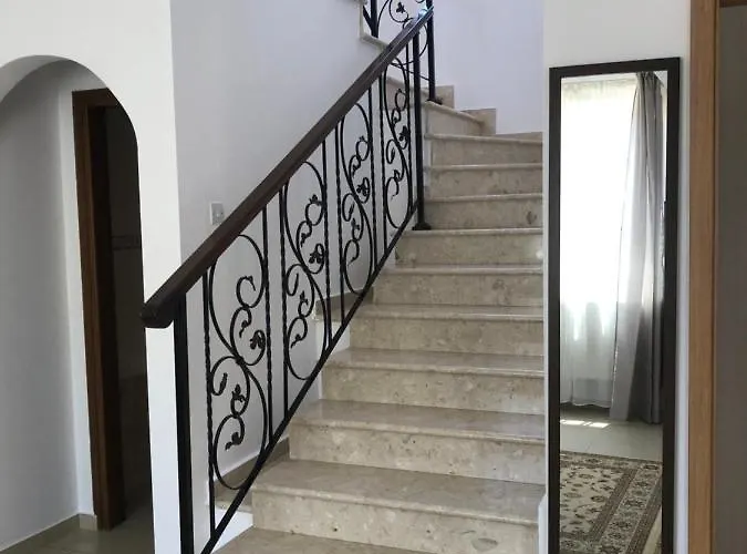 Vila Andy-350 M From The