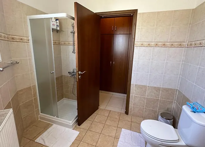 Andy-350 M From The Вилла *