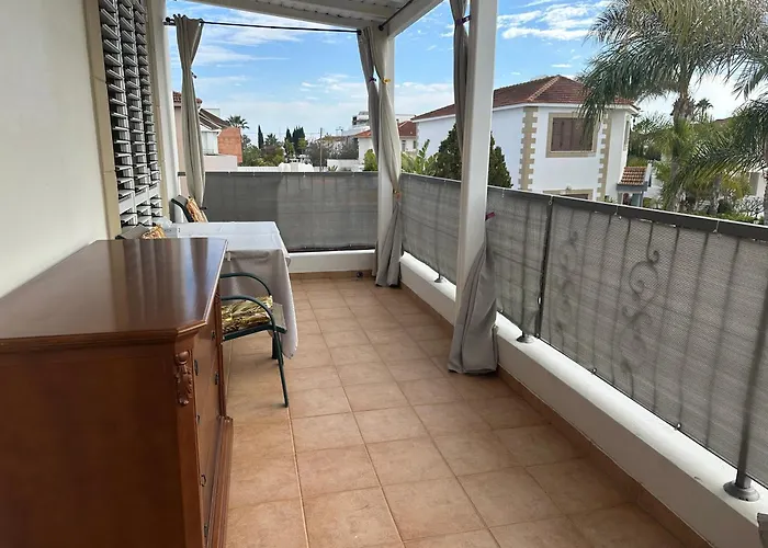 Vila Andy-350 M From The