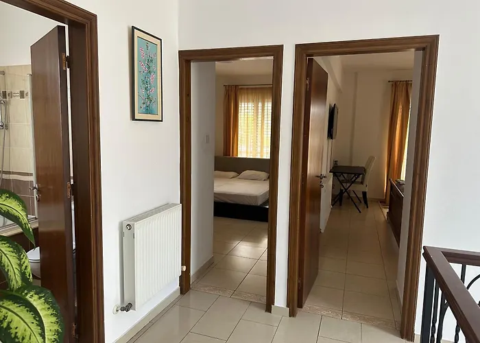 Vila Andy-350 M From The